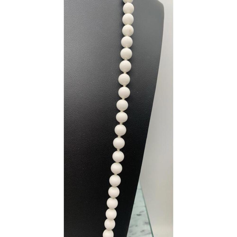 Vintage Monet Simple White Glass Double Knotted Beaded Necklace 30” Signed - Picture 2 of 5